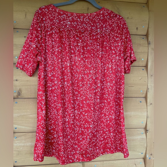 Petite floral print short sleeve blouse. Unbranded Red white Plus Size 1X -2X - Picture 5 of 5